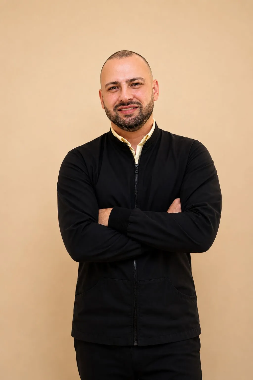 Dr. Andrés Arango, odontólogo y rehabilitador oral en Sonrisas Medellín
